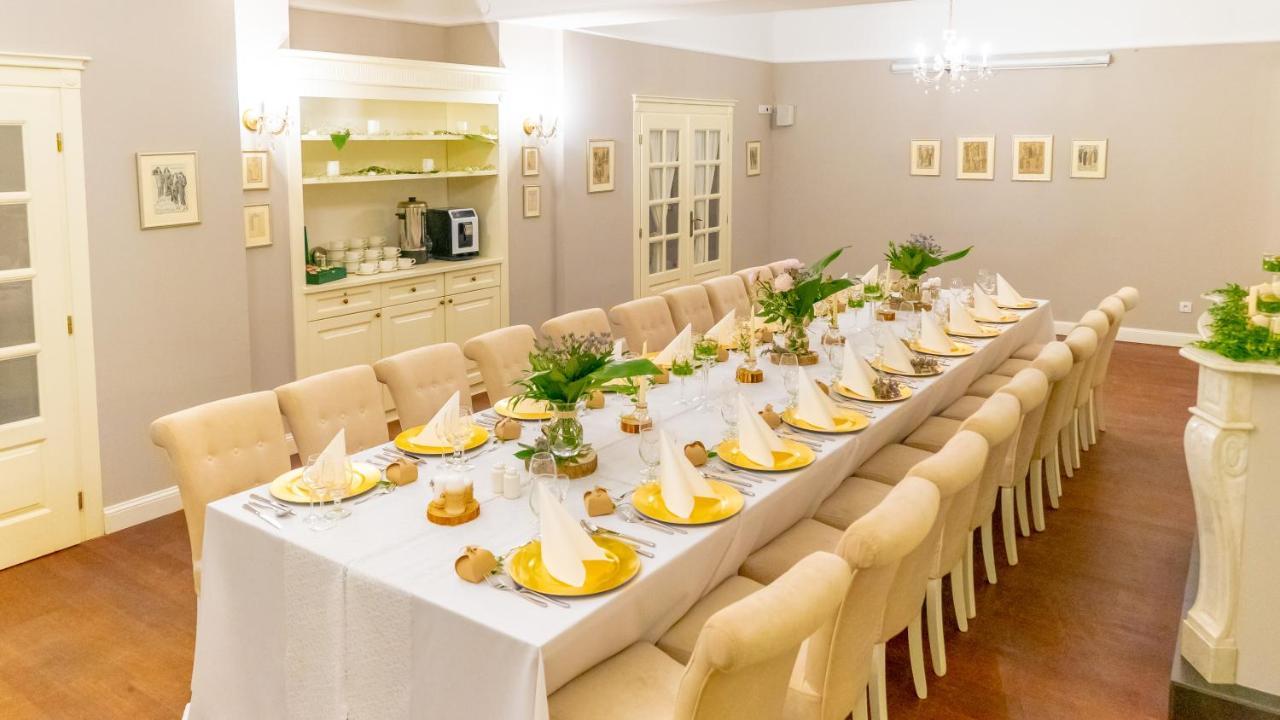 Resovia Residence Hotel*** Rzeszów Εξωτερικό φωτογραφία